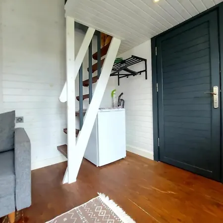 35 Tiny House *